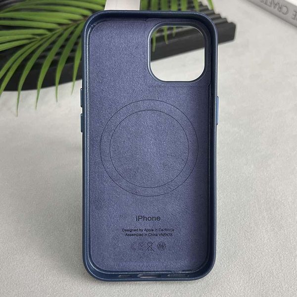 Шкіряний чохол Leather Case (AAA) with MagSafe and Animation для Apple iPhone 15 (6.1") 65728 фото